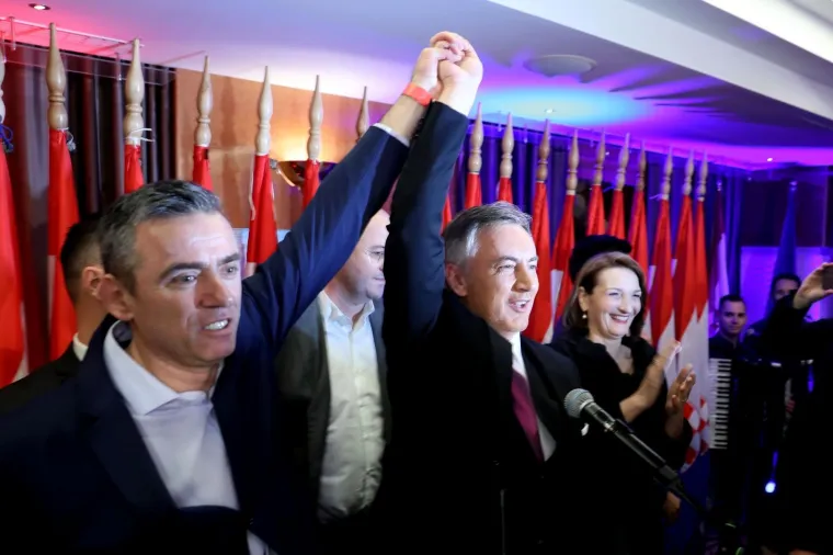 ŠKORO PREDSJEDNIČKU UTRKU ZAVRŠIO TREĆI, ALI NE ODUSTAJE: Najavio izlazak na parlamentarne izbore