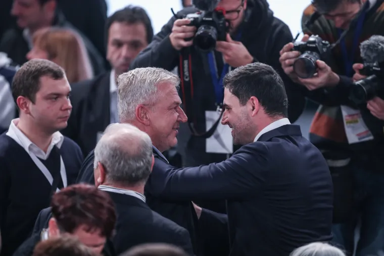 SDP-OVCI SLAVE REZULTAT: Zoran Milanović obratio se nakon objave prvih neslužbenih rezultata