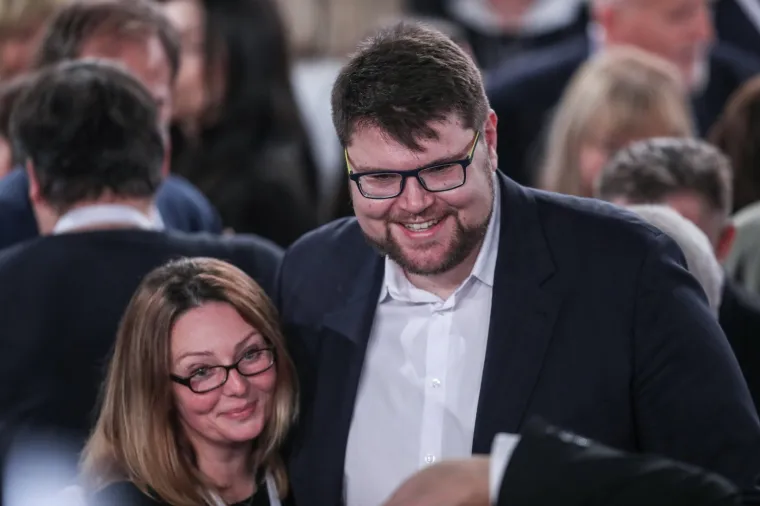 SDP-OVCI SLAVE REZULTAT: Zoran Milanović obratio se nakon objave prvih neslužbenih rezultata