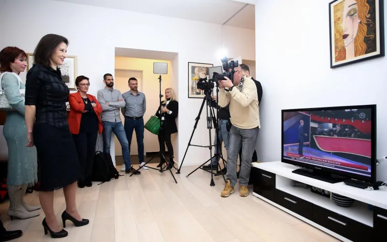 DALIJA OREŠKOVIĆ REZULTATE PRATI IZ SVOG DOMA: Ugostila brojne simpatizere