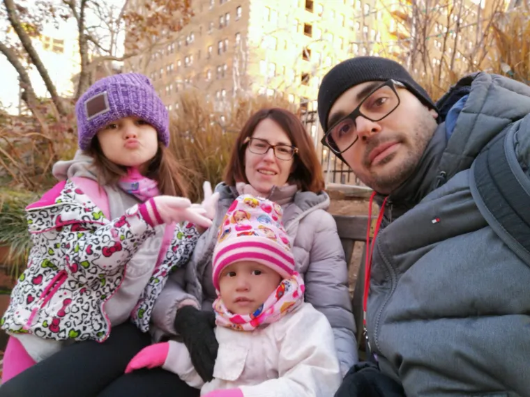 Najljep&scaron;a božićna priča! Pogledajte najnovije fotografije male Mile iz SAD-a