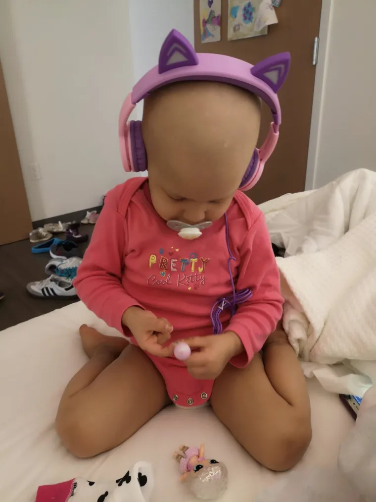 Najljep&scaron;a božićna priča! Pogledajte najnovije fotografije male Mile iz SAD-a