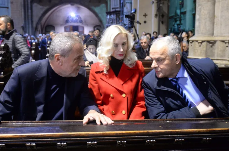 Polnoćku u zagrebačkoj katedrali predvodio Bozanić: Na misu do&scaron;ao i Bandić...