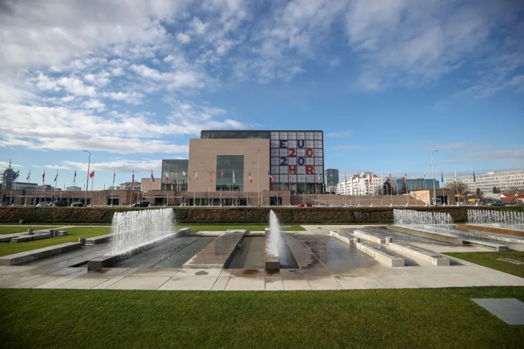 'Presvukli' su NSK: Pogledajte kako izgleda za hrvatsko predsjedanje EU-om