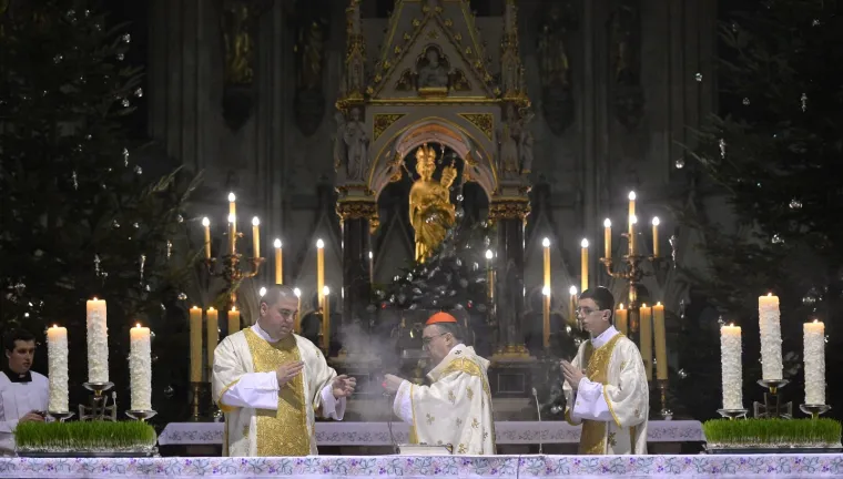 BOZANIĆ PREDVODIO MISU POLNOĆKU U ZAGREBAČKOJ KATEDRALI: Evo tko je sve do&scaron;ao