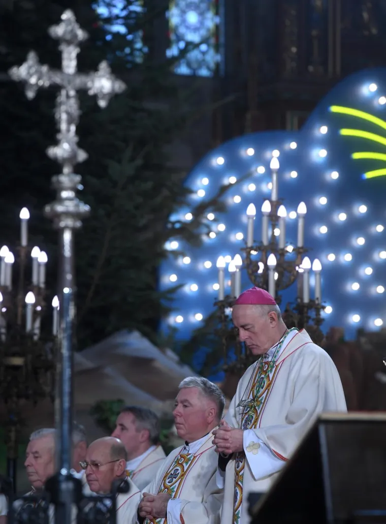 VRH HDZ-A NA BOŽIĆNOJ MISI U ZAGREBAČKOJ KATEDRALI: Pogledajte tko je sve stigao