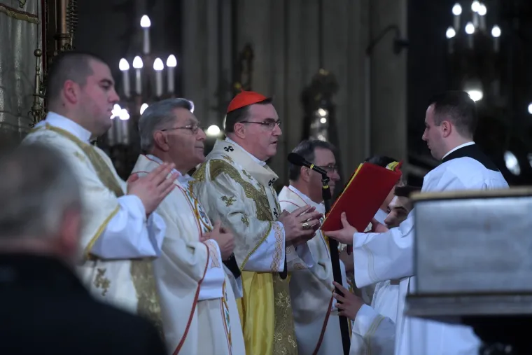 VRH HDZ-A NA BOŽIĆNOJ MISI U ZAGREBAČKOJ KATEDRALI: Pogledajte tko je sve stigao