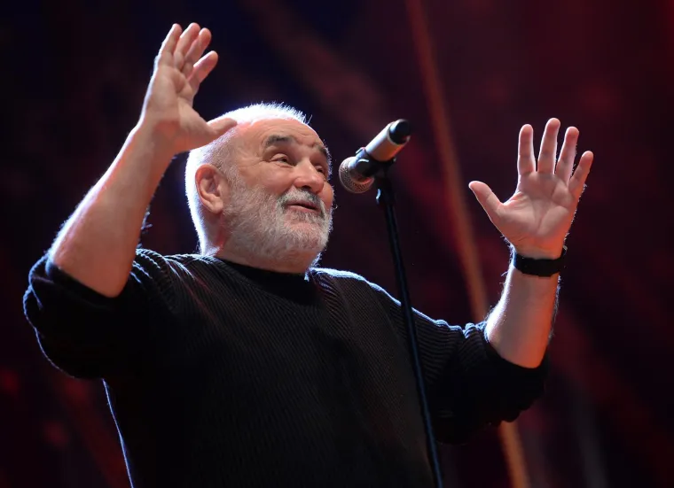 Nakon pretrpljenog infarkta Đorđe Balašević napravio spektakl u Areni: 'Još nije gotovo'