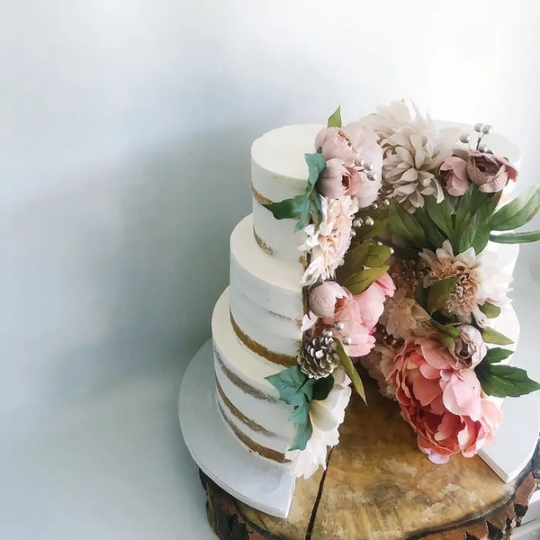 Jer tradicionalne torte su dosadne: Pogledajte genijalne ideje za svadbene torte