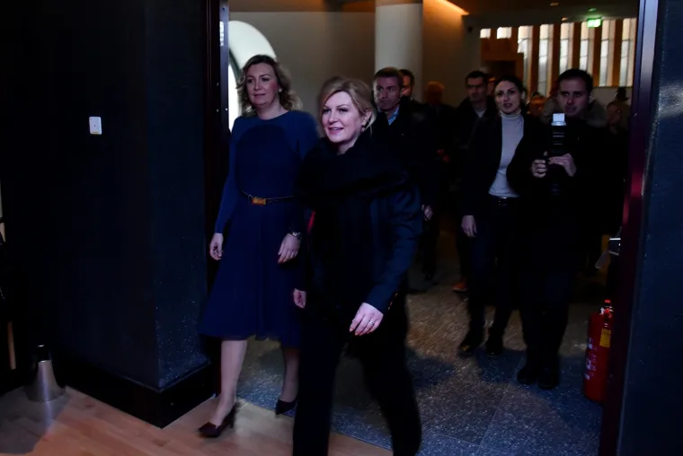 Grabar Kitarović posjetila Požegu i Pleternicu, družila se s Culejom i pozdravila s Franjom Lucićem
