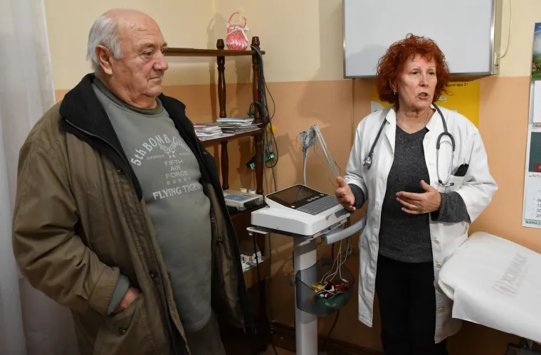 Poklon za Božić! Umirovljenik, povratnik iz &Scaron;vicarske, kupio je novi EKG uređaj Domu zdravlja