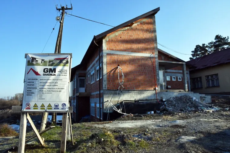 Poklon za Božić! Umirovljenik, povratnik iz &Scaron;vicarske, kupio je novi EKG uređaj Domu zdravlja