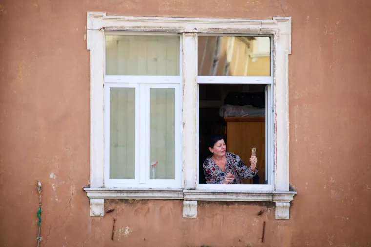 Splićani odradili generalnu probu! Pogledajte kako su proslavili doček Nove godine u 15 sati