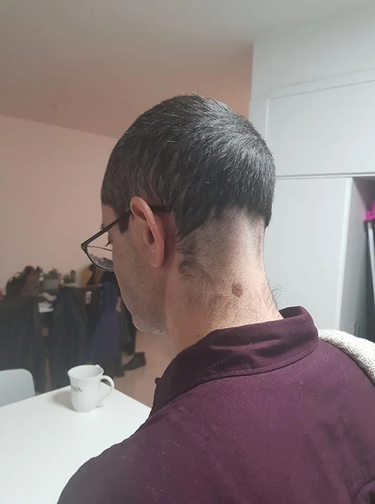 PITATE SE POSTOJI LI NAJGORA FRIZURA IKAD NAPRAVLJENA? Pa, postoji, ali ne radi se o samo jednoj. Nažalost, ima ih vi&scaron;e...