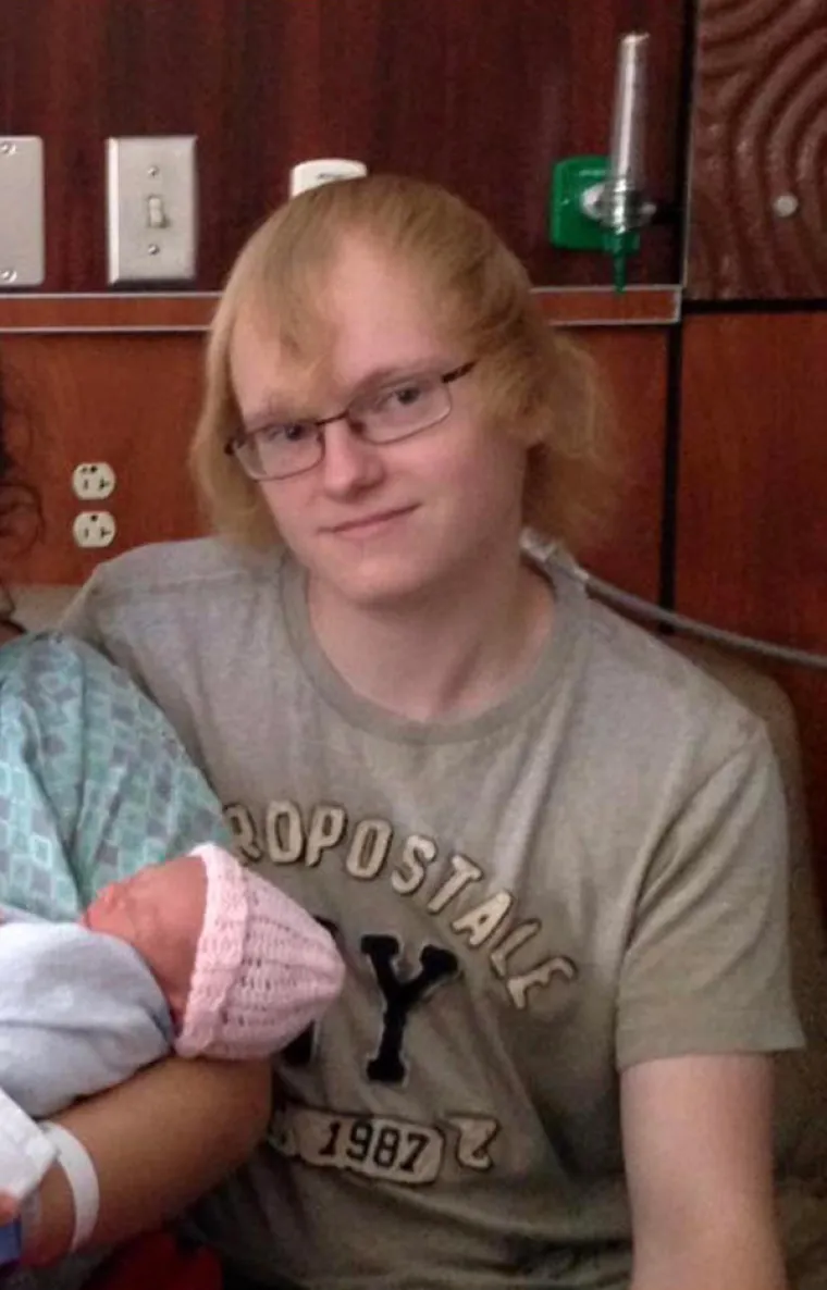 PITATE SE POSTOJI LI NAJGORA FRIZURA IKAD NAPRAVLJENA? Pa, postoji, ali ne radi se o samo jednoj. Nažalost, ima ih vi&scaron;e...