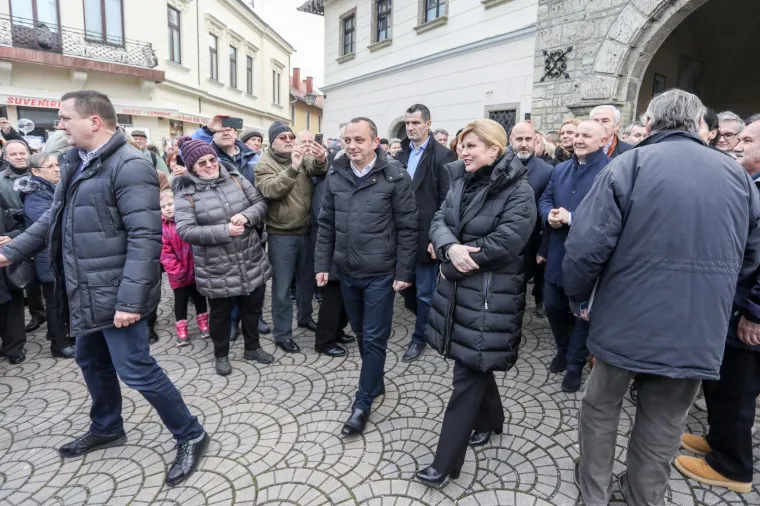 PREDSJEDNICA KOLINDA U PODNE PROSLAVILA NOVU GODINU: Pogledajte kako se opustila nakon sinoćnje naporne debate