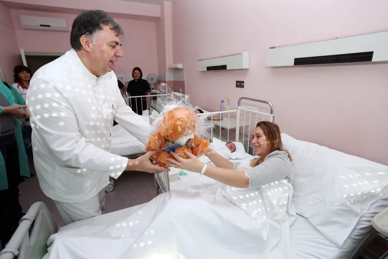Party za pse u Crikvi, nogomet na Bačvicama: Ovako se slavila Nova diljem Hrvatske