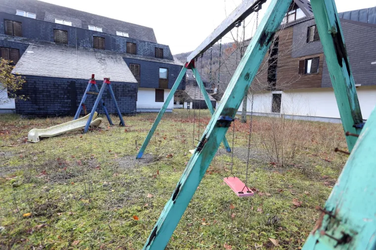 Černobil, ali na hrvatski način: Za&scaron;to nitko ne želi kupiti Bjelolasicu ni nakon 17 dražbi i popusta od 80%!