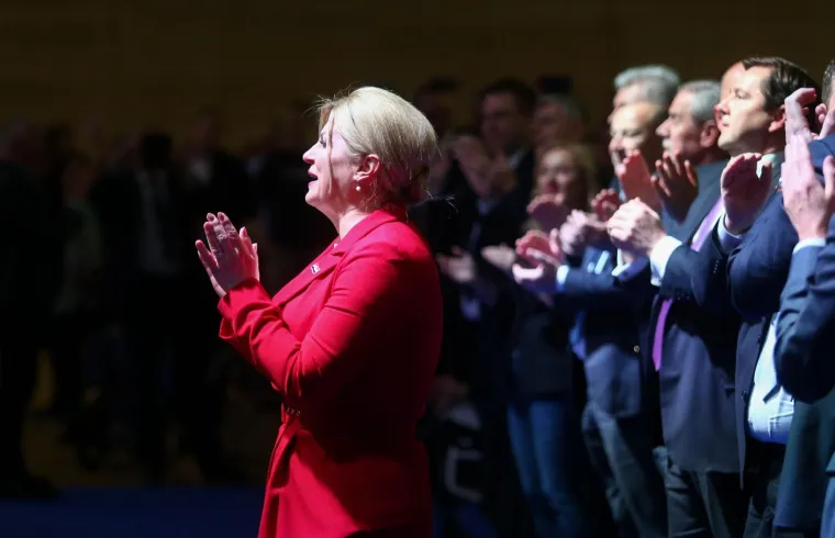 Veseli skup u Bandićevoj utvrdi: Red pjesme, red plesa pa govora... Dobrog raspoloženja nije manjkalo