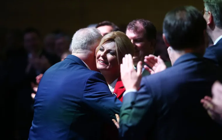 Veseli skup u Bandićevoj utvrdi: Red pjesme, red plesa pa govora... Dobrog raspoloženja nije manjkalo