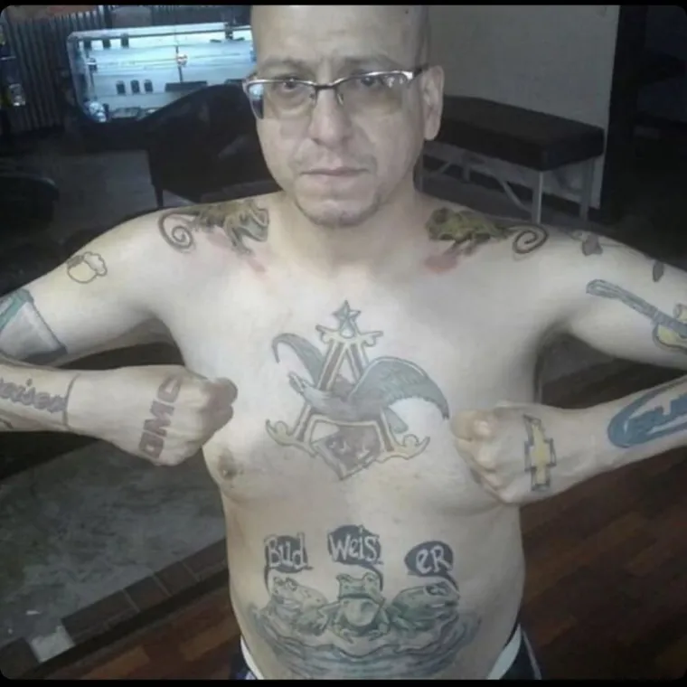 NEKE LO&Scaron;E ODABIRE NI 2020. NEĆE IZBRISATI: Oni imaju najgore tetovaže ikad, a &scaron;to jo&scaron; tužnije, ne izgledaju kao da se kaju