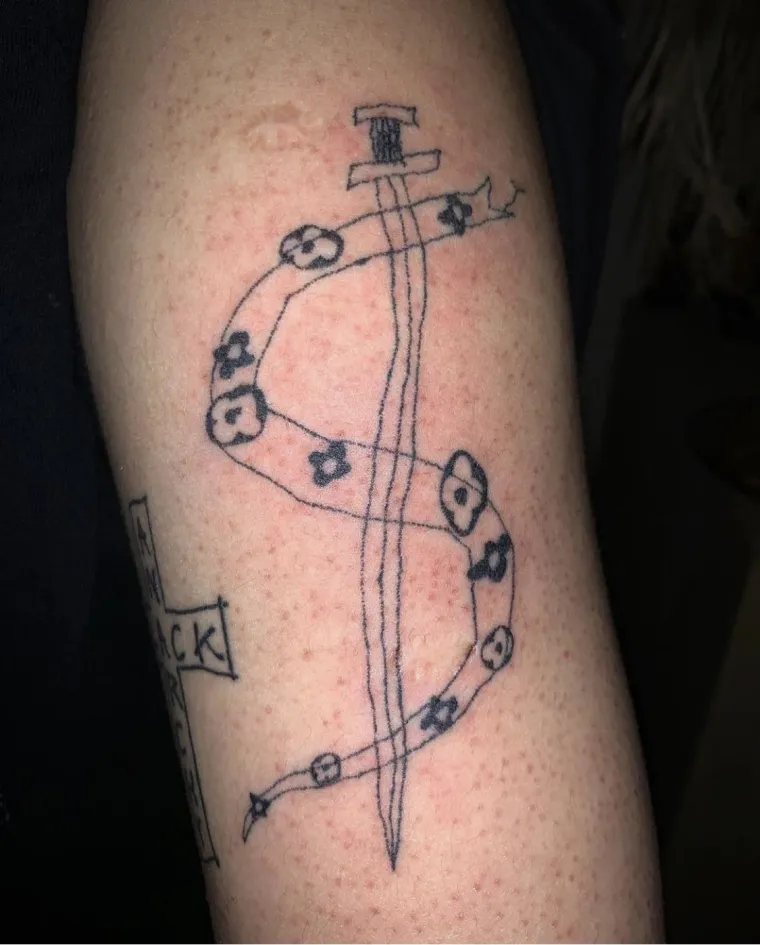 NEKE LO&Scaron;E ODABIRE NI 2020. NEĆE IZBRISATI: Oni imaju najgore tetovaže ikad, a &scaron;to jo&scaron; tužnije, ne izgledaju kao da se kaju