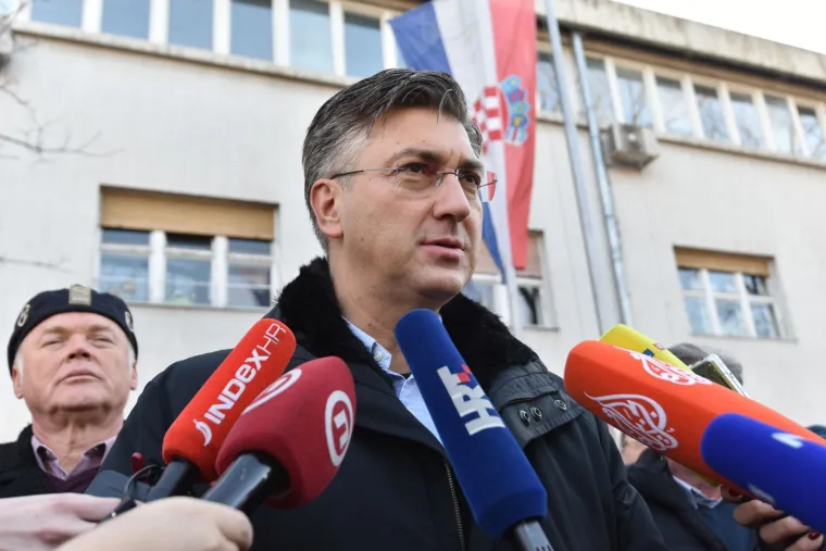 Među prvima je glasovao i premijer Andrej Plenković