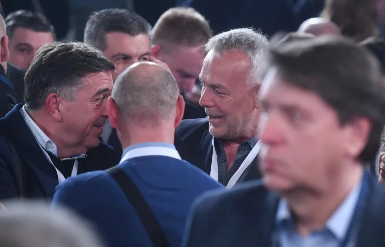 ZORAN MILANOVIĆ NOVI JE HRVATSKI PREDSJEDNIK: U stožeru vlada euforija, svi čekaju pobjednika