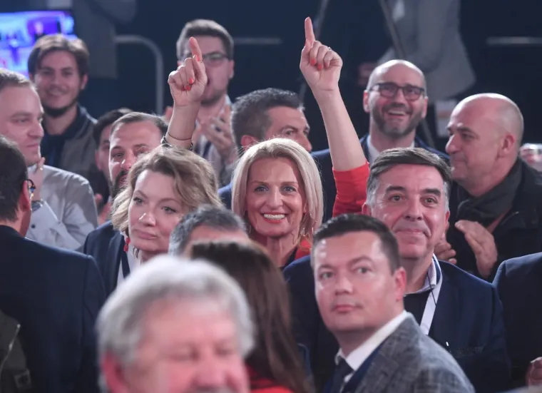 ZORAN MILANOVIĆ NOVI JE HRVATSKI PREDSJEDNIK: U stožeru vlada euforija, svi čekaju pobjednika