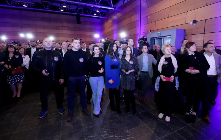 MILANOVIĆ DOBIO IZBORE: U Kolindinom stožeru razočaranje i nevjerica