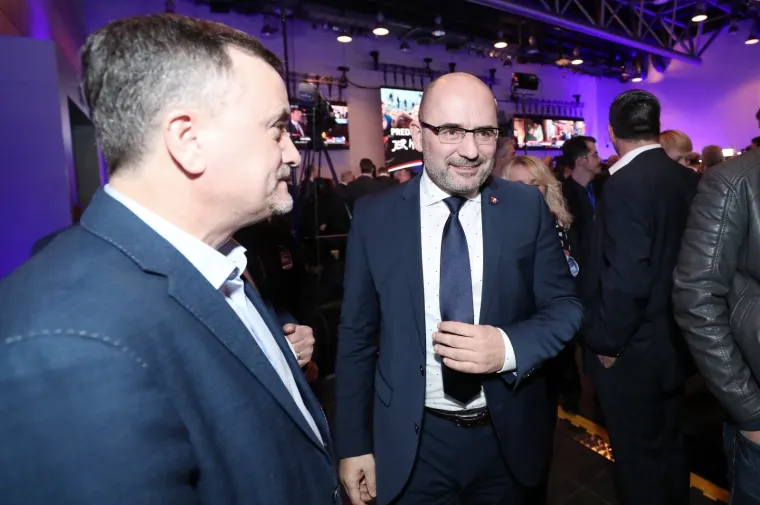 MILANOVIĆ DOBIO IZBORE: U Kolindinom stožeru razočaranje i nevjerica