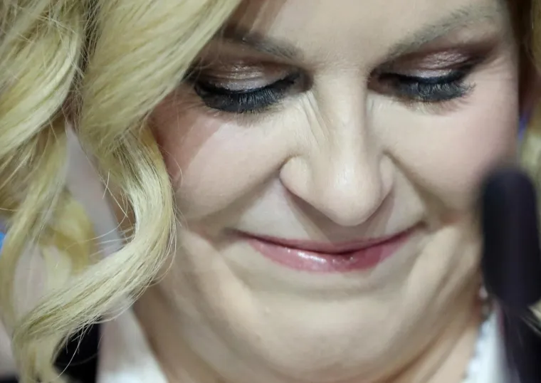 KOLINDA NIJE MOGLA SAKRITI EMOCIJE: Fotografi zabilježili trenutak kada je čestitala pobjedniku