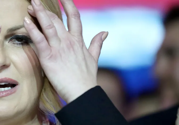 KOLINDA NIJE MOGLA SAKRITI EMOCIJE: Fotografi zabilježili trenutak kada je čestitala pobjedniku