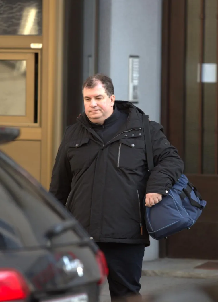 Dan nakon izbornog poraza: Jakov Kitarović spakirao torbu i napustio stan