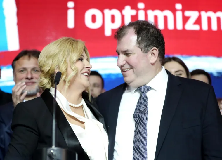 Dan nakon izbornog poraza: Jakov Kitarović spakirao torbu i napustio stan
