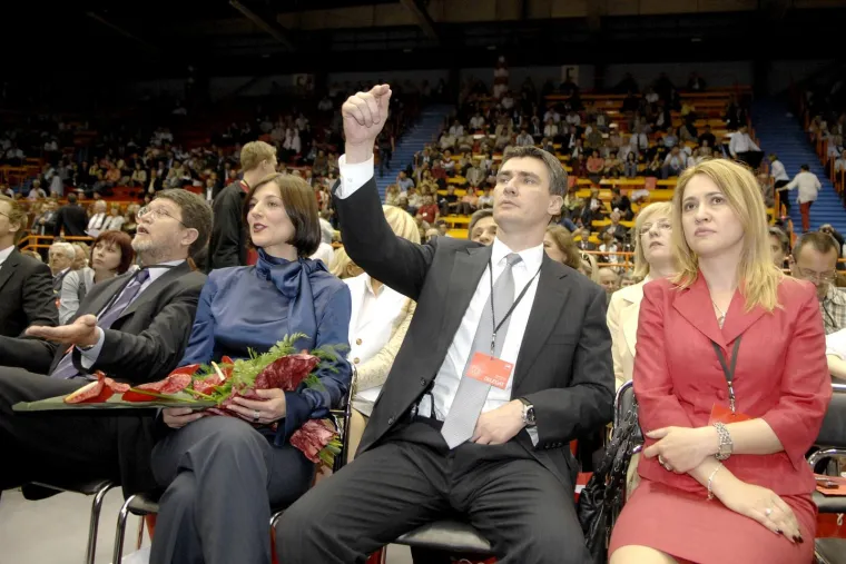 KAKO JE ZORAN MILANOVIĆ IZGLEDAO PRIJE DESETAK GODINA? Pogledajte fotografije iz vremena dok je jo&scaron; bio dobar s Bandićem