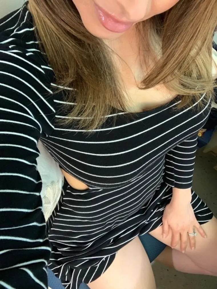 EVO &Scaron;TO KOLEGICE RADE KAD MISLE DA IH NITKO NE VIDI: Njihove fotografije ne raduju &scaron;efa, ali svi drugi su jako sretni