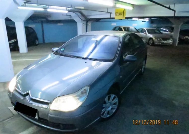 Citroen C5 2.0 HDi Exclusive prodaje se po početnoj cijeni od 2544,48 kune. Za njega je potrebno platiti jamčevinu u iznosu od 300 kuna.