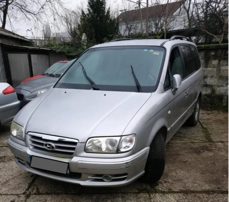 Hyundai Trajet 2.0 CRDi GLS prodaje se po početnoj cijeni od 1956 kuna. Jamčevina košta 200 kuna.