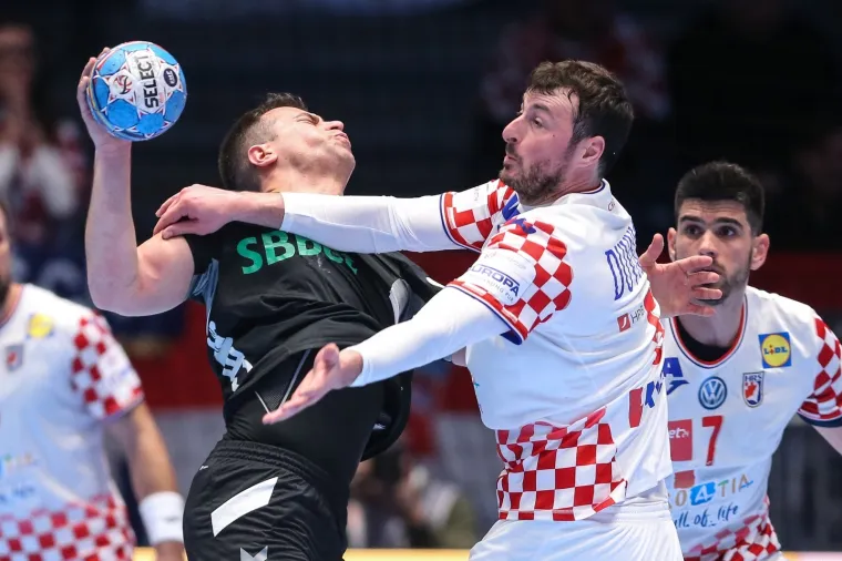 09.01.2020., Stadthalle Graz, Graz - Europsko rukometno prvenstvo, skupina A, 1. kolo, Hrvatska - Crna Gora. Domagoj Duvnjak 
Photo: Luka Stanzl/PIXSELL