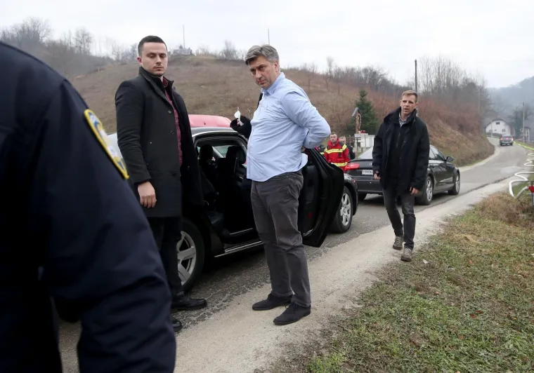 Fotografije užasa: Na mjesto tragedije u kojoj je poginulo &scaron;est ljudi stigli Plenković i Božinović