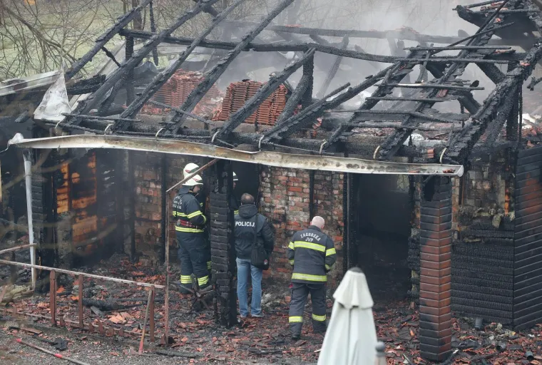 Fotografije užasa: Na mjesto tragedije u kojoj je poginulo &scaron;est ljudi stigli Plenković i Božinović