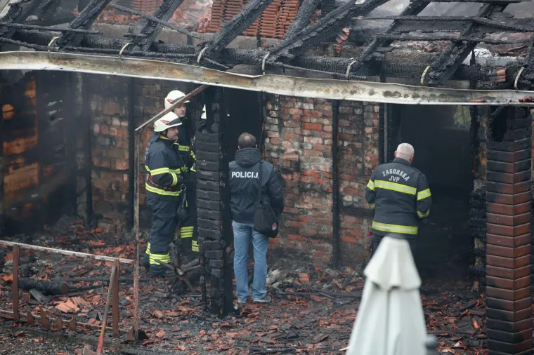Fotografije užasa: Na mjesto tragedije u kojoj je poginulo &scaron;est ljudi stigli Plenković i Božinović