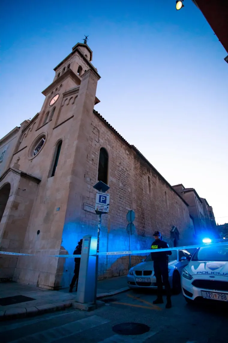 BRUTALAN OBRAČUN U SPLITU: Upucao trojicu mu&scaron;karaca i pobjegao