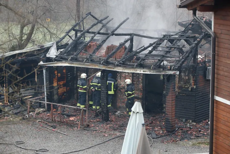 DOM ZA STARIJE I NEMOĆNE IZGORIO DO TEMELJA: Smrtno stradalo šest osoba