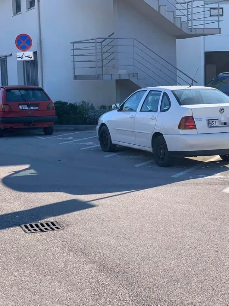 Tko im je dao vozačku? Pogledajte majstorske vje&scaron;tine parkiranja diljem Hrvatske