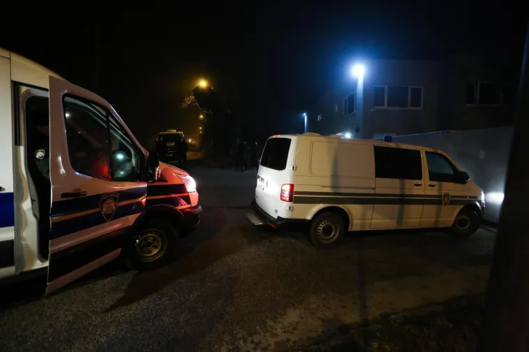 OGROMNE MJERE OSIGURANJA: Filip Zavladov pod policijskom pratnjom prevezen iz Splita u zatvorsku bolnicu u Zagrebu