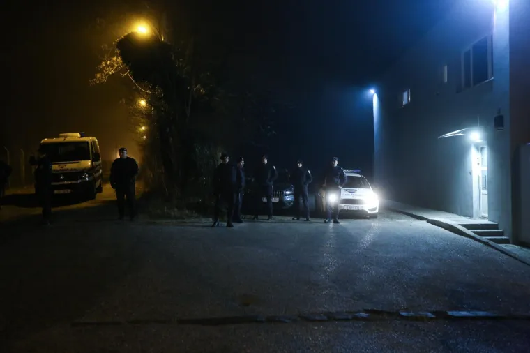 OGROMNE MJERE OSIGURANJA: Filip Zavladov pod policijskom pratnjom prevezen iz Splita u zatvorsku bolnicu u Zagrebu