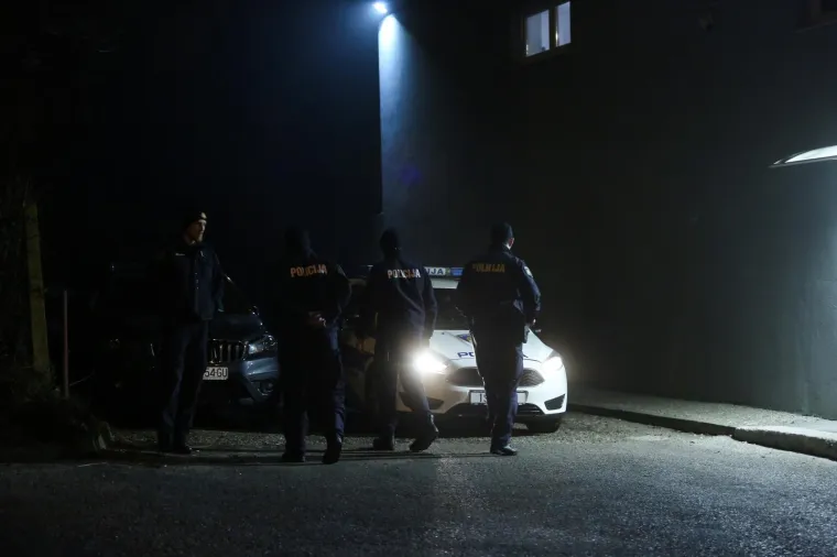 OGROMNE MJERE OSIGURANJA: Filip Zavladov pod policijskom pratnjom prevezen iz Splita u zatvorsku bolnicu u Zagrebu