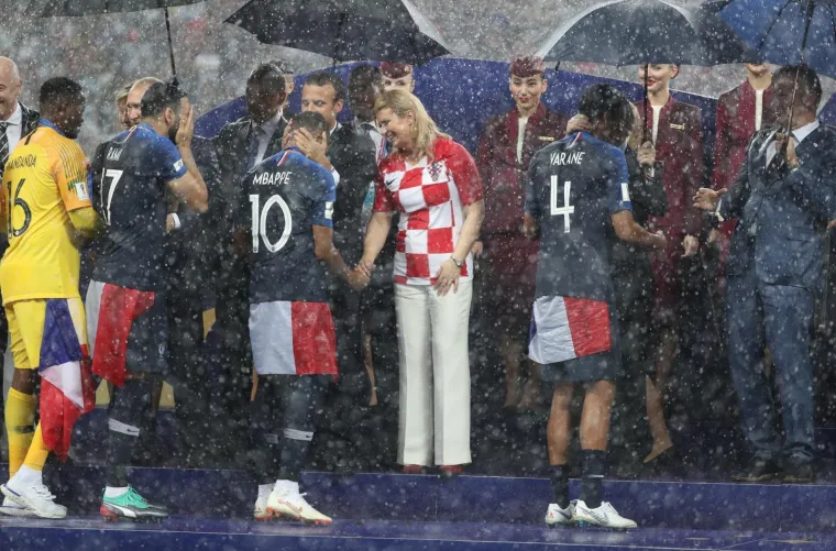 U zvjezdanom trenutku i Google je podivljao zbog predsjednice: Nikada ranije ni kasnije nije bila tako popularna!